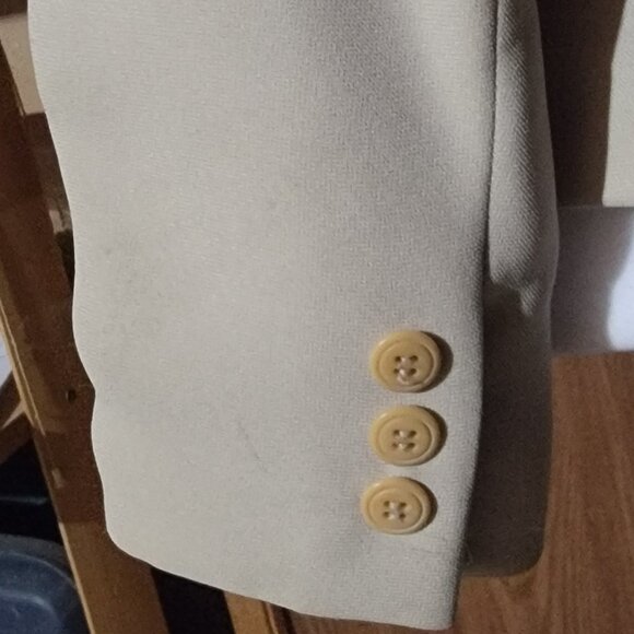 Petite Sophisticate Light Beige Office | Dinner Blazer w/Buttons - Size 2 - Picture 11 of 13